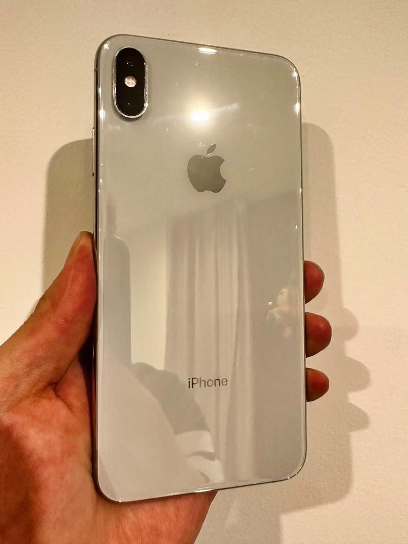 欧美IPHONEXSMAX，网友热议？笑死，这话题热得烫手！