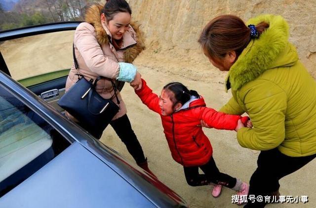 住妈身边，打工人心酸史：笑问生死间的智慧