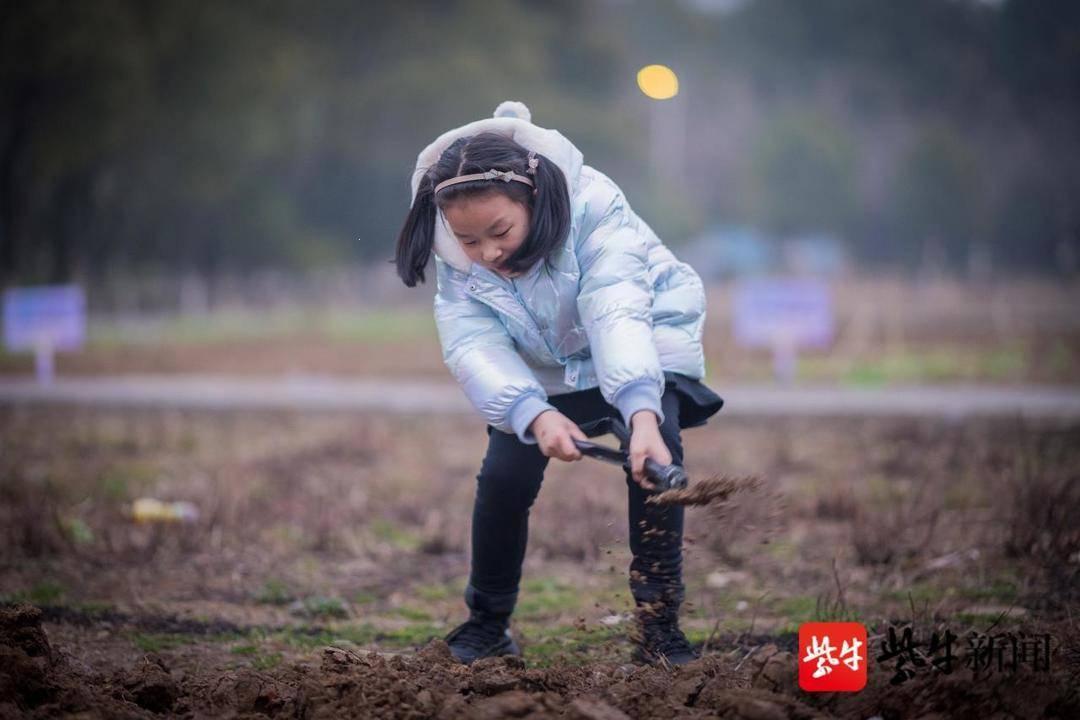 “耕种女儿”摇身一变，科技圈的新星是这样炼成的！