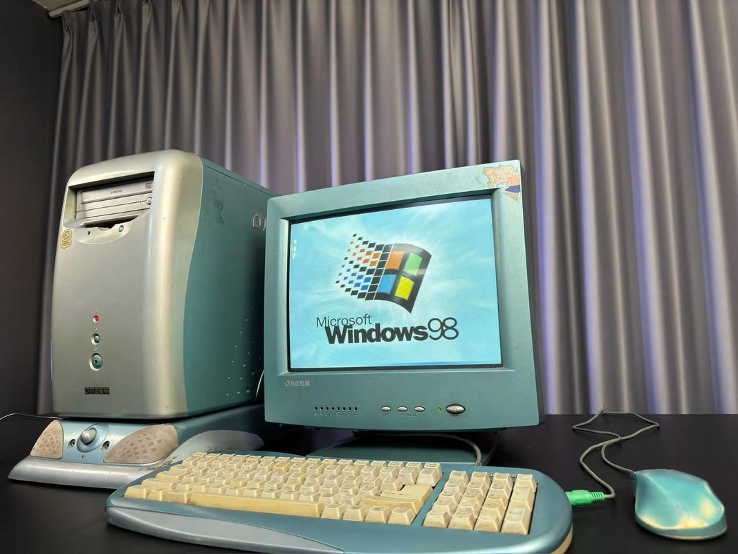 2024年，Windows98的逆袭！独辟蹊径还是迷途知返？